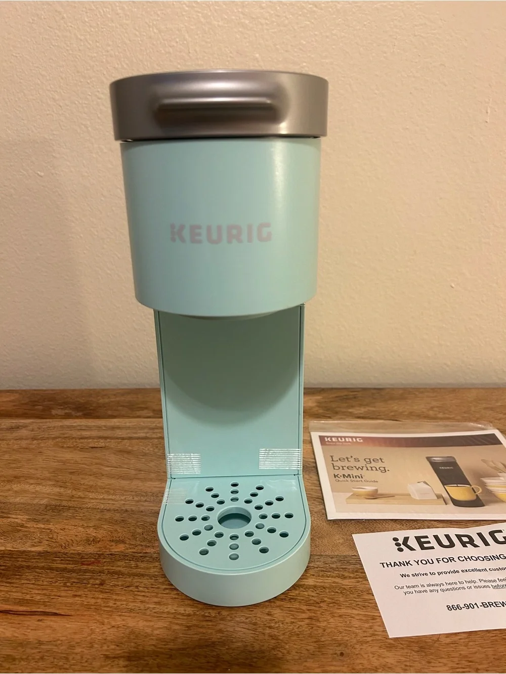 Keurig K-Mini Single Serve Coffee Maker in Oasis Green NWT